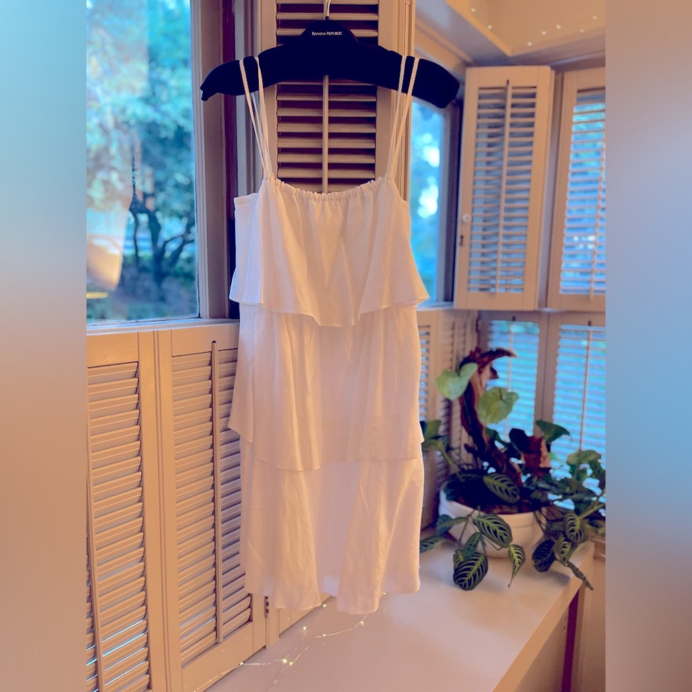 J. Crew Size 6 White Linen (Cotton Lined) Strapless Tiered Ruffle Dress.